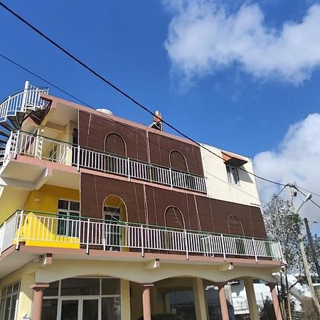 Bano Tourist Residence Grand Baie Esterno foto