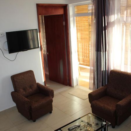 Bano Tourist Residence Grand Baie Esterno foto