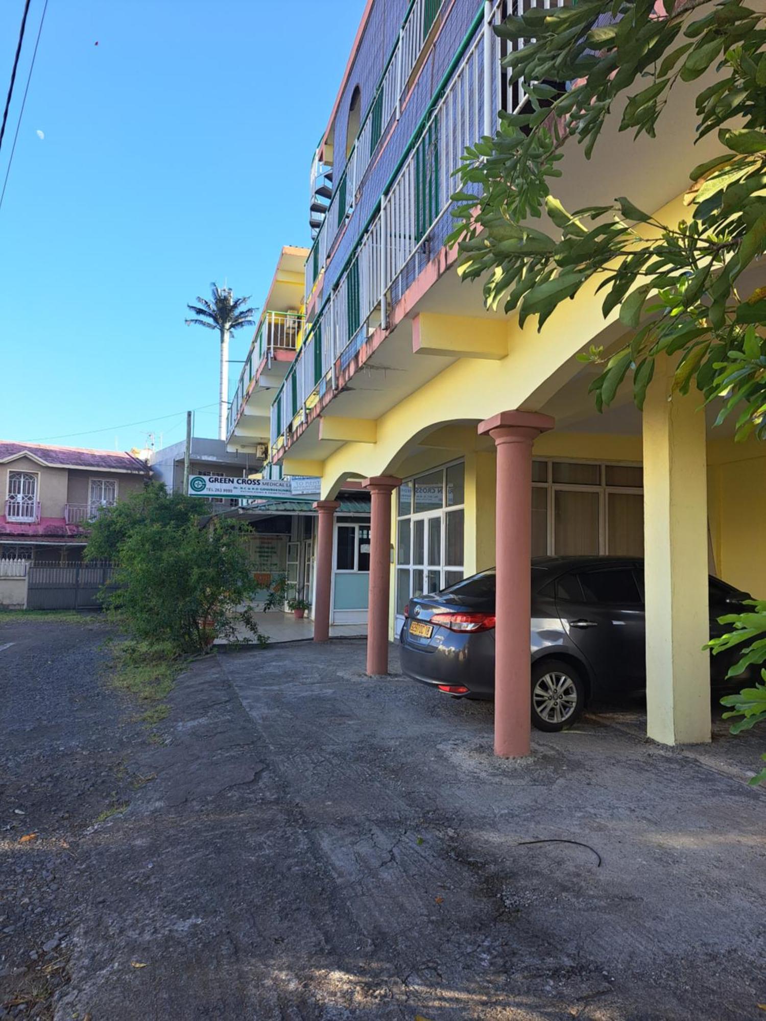 Bano Tourist Residence Grand Baie Esterno foto