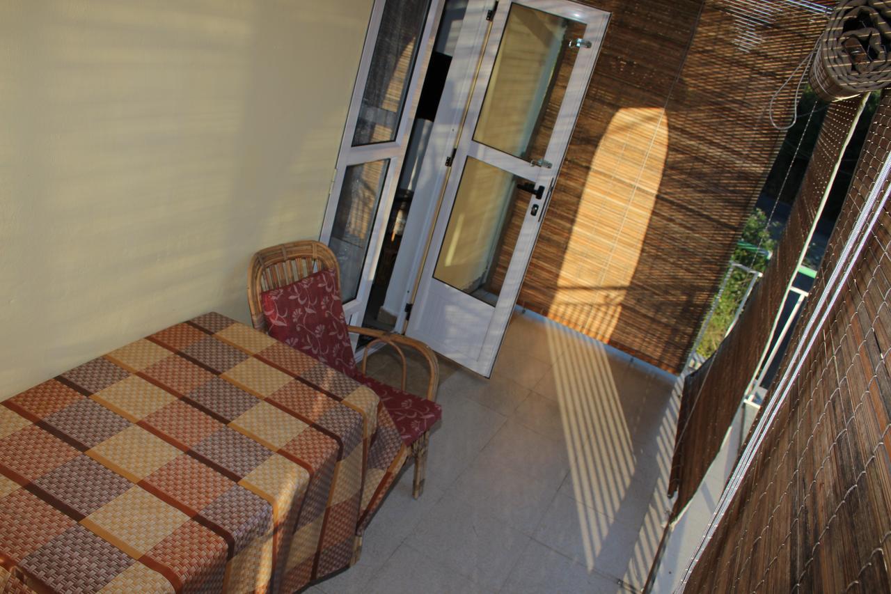 Bano Tourist Residence Grand Baie Esterno foto