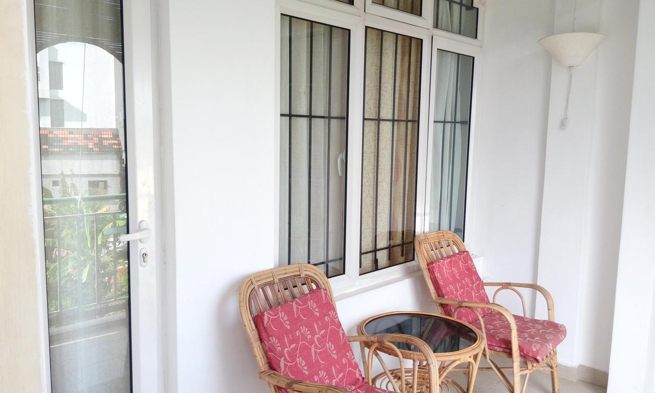 Bano Tourist Residence Grand Baie Esterno foto