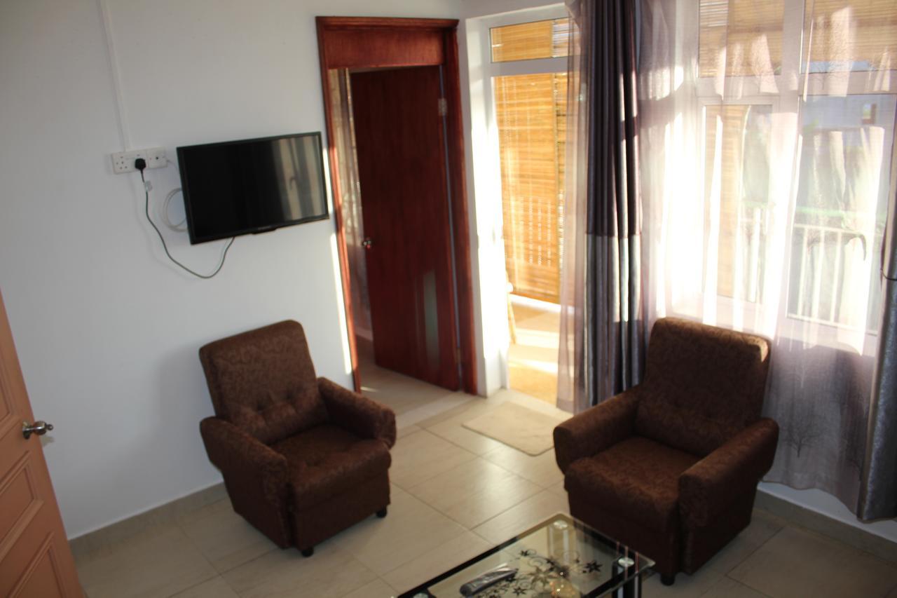 Bano Tourist Residence Grand Baie Esterno foto